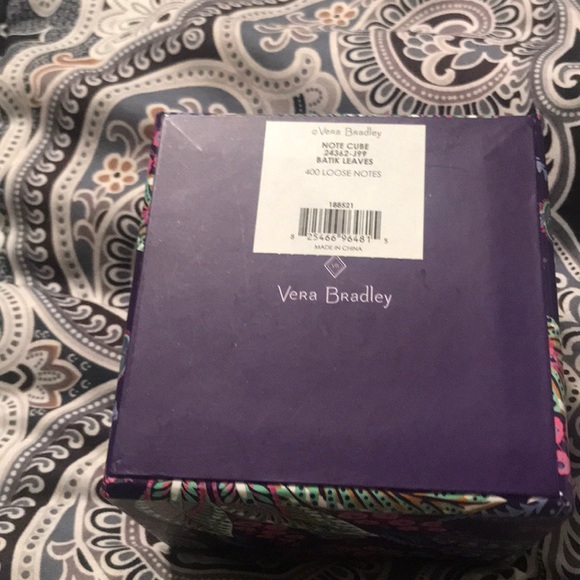 SOLD!!Vera Bradley Note cubes. Brand New! - Picture 2 of 3